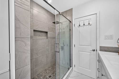 Salle de bains - 519 Boul. Beaconsfield, Beaconsfield, QC - Indoor Photo Showing Bathroom