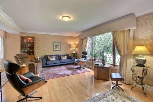 Salon - 395 Rue Du Site-Perreault, Shawinigan, QC - Indoor Photo Showing Living Room