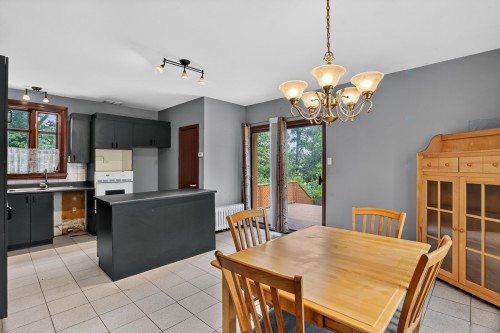 Cuisine - 1190 Rue Principale, Batiscan, QC - Indoor Photo Showing Dining Room