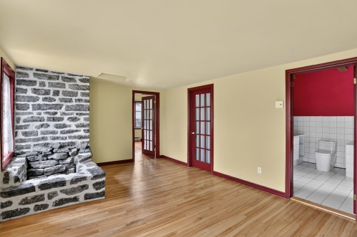 Salle familiale - 1190 Rue Principale, Batiscan, QC - Indoor Photo Showing Other Room