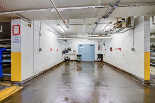 Autre - 307-8 Rue Riverside, Saint-Lambert, QC - Indoor Photo Showing Garage