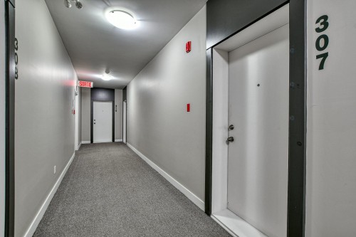 Corridor - 307-1440 Av. De Rochechouart, Saint-Jérôme, QC - Indoor Photo Showing Other Room