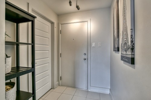 Hall d'entrée/Vestibule - 307-1440 Av. De Rochechouart, Saint-Jérôme, QC - Indoor Photo Showing Other Room