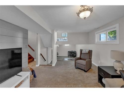 21 Primrose Lane, Chatham, ON 