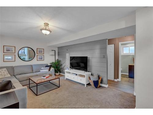 21 Primrose Lane, Chatham, ON 