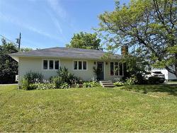 261 Heath CRT  Miramichi, NB E1V 2Y4