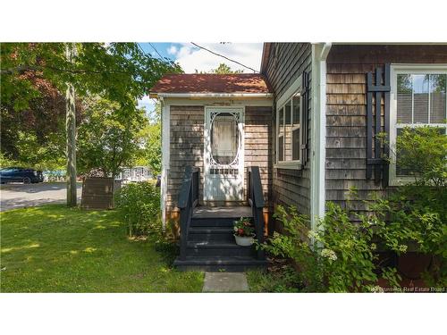 35 Hill St, Saint Stephen, NB 