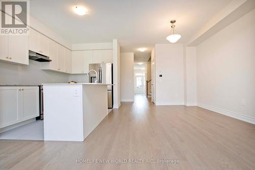 2970 Gatestone Path, Pickering, ON - Indoor Photo Showing Kitchen