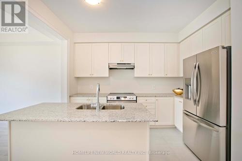 2970 Gatestone Path, Pickering, ON - Indoor Photo Showing Kitchen With Stainless Steel Kitchen With Upgraded Kitchen