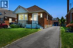127 TAYLOR Avenue  Hamilton, ON L8K 3T1