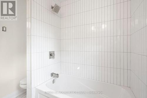 Main Floor Bathroom - 581 Windermere Avenue, Ottawa, ON - Indoor Photo Showing Bathroom
