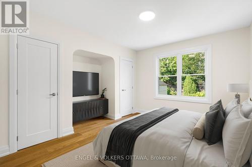 581 Windermere Avenue, Ottawa, ON - Indoor Photo Showing Bedroom