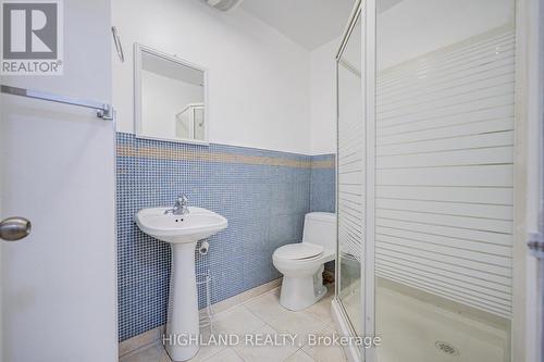2075 South Millway, Mississauga, ON - Indoor Photo Showing Bathroom