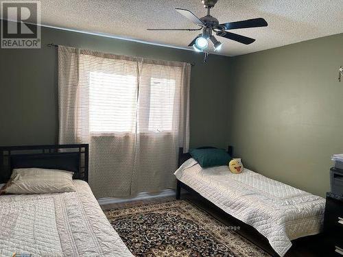 3546 Italia Crescent, Mississauga, ON - Indoor Photo Showing Bedroom