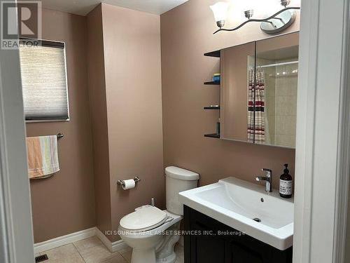 3546 Italia Crescent, Mississauga, ON - Indoor Photo Showing Bathroom