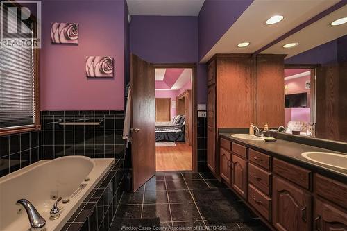1747 Chornoby Crescent, Tecumseh, ON - Indoor Photo Showing Bathroom