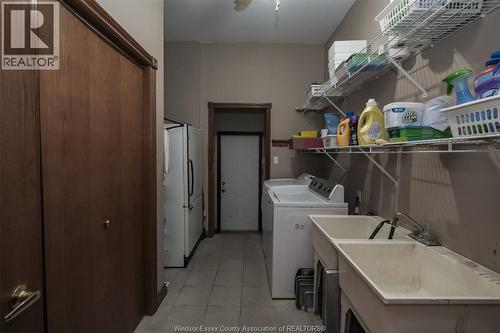 1747 Chornoby Crescent, Tecumseh, ON - Indoor Photo Showing Laundry Room