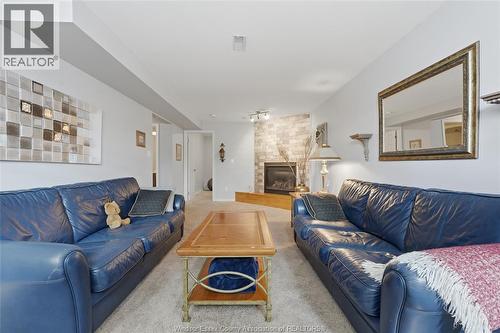 682 Michael Drive, Tecumseh, ON - Indoor Photo Showing Living Room With Fireplace