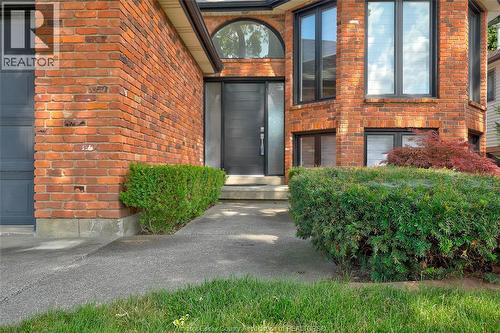 682 Michael Drive, Tecumseh, ON - Outdoor