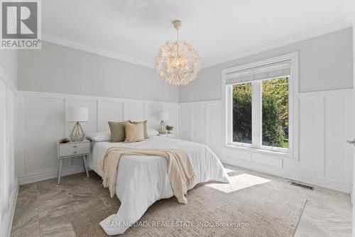 927 Ingersoll Court, Mississauga, ON - Indoor Photo Showing Bedroom