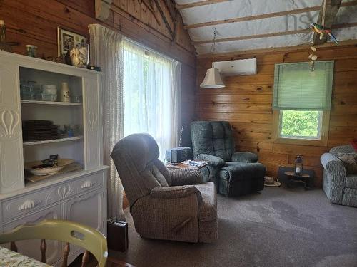 70 Andersens Road, Marshville, NS - Indoor Photo Showing Living Room