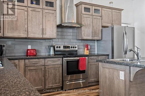 1415 Concession Rd 6, Kincardine, ON - Indoor Photo Showing Kitchen With Double Sink With Upgraded Kitchen