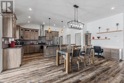 1415 Concession Rd 6, Kincardine, ON - Indoor Photo Showing Dining Room