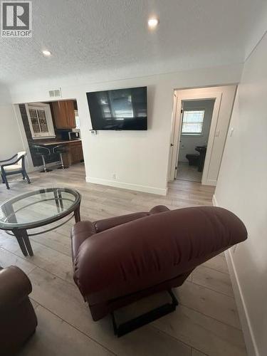 6543 WATERWORKS ROAD , Sarnia, Ontario N0N 1C0 3
