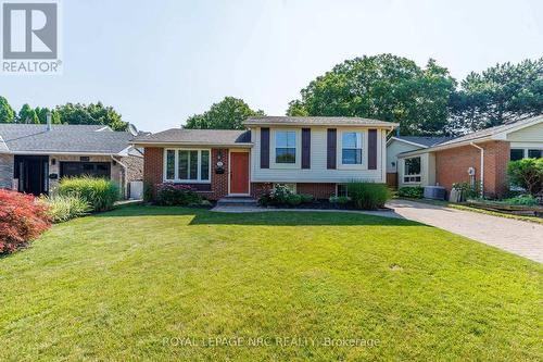 12 WILLCHER DRIVE  St. Catharines (Lakeshore), ON L2M 7C8