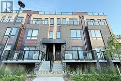 7 - 25 PRIYA LANE Toronto, ON M1B 0E8