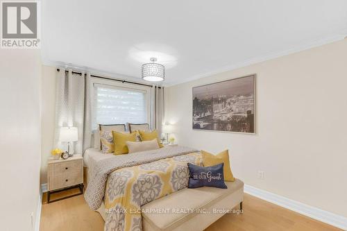 1482 Epping Road, Burlington, ON - Indoor Photo Showing Bedroom