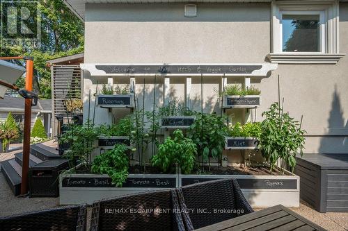 1482 Epping Road, Burlington, ON - Outdoor