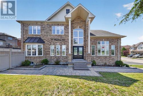 824 BLACK CHERRY DRIVE  Oshawa, ON L1K 0P5
