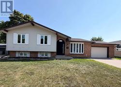 17 SUNCOAST DRIVE W Goderich (Goderich (Town)), ON N7A 4H1