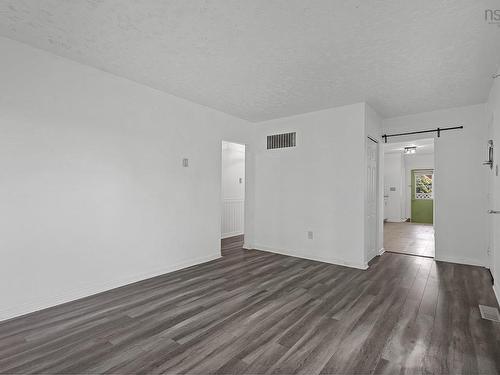 10 Tobermory Road, Dartmouth, NS - Indoor Photo Showing Other Room