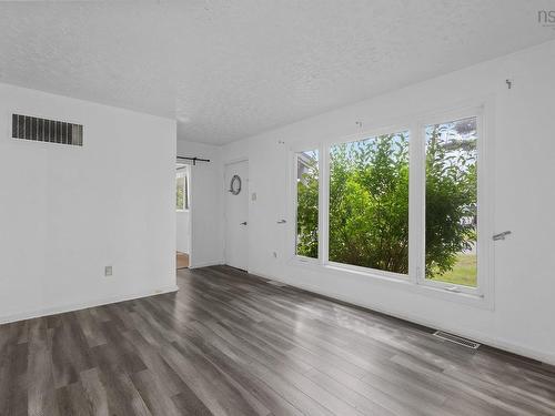 10 Tobermory Road, Dartmouth, NS - Indoor