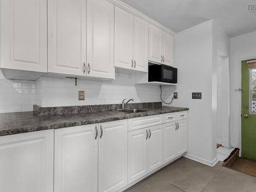 10 Tobermory Road, Dartmouth, NS - Indoor Photo Showing Kitchen