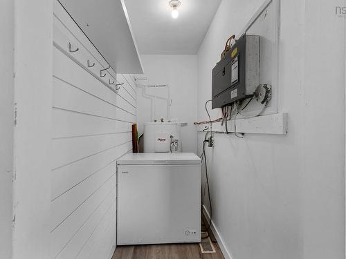 10 Tobermory Road, Dartmouth, NS - Indoor Photo Showing Laundry Room