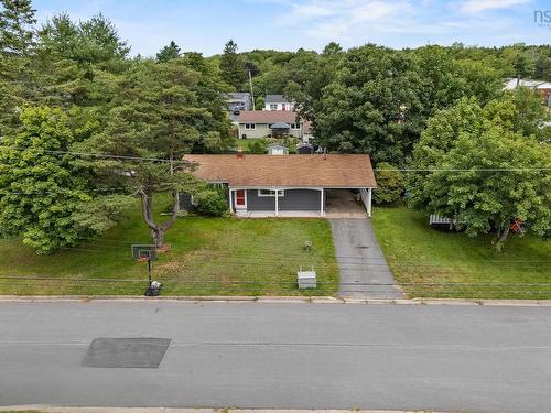 10 Tobermory Road, Dartmouth, NS - Outdoor