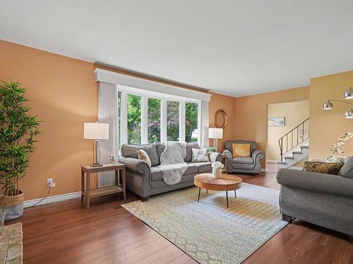 230 Gourok Avenue, Dartmouth, NS - Indoor Photo Showing Living Room