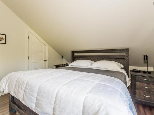 219 West Old Post Road, Smiths Cove, NS - Indoor Photo Showing Bedroom
