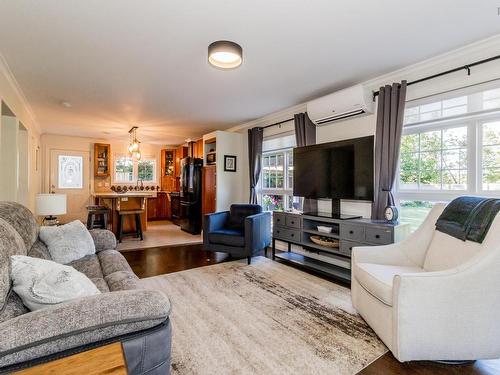 219 West Old Post Road, Smiths Cove, NS - Indoor Photo Showing Living Room
