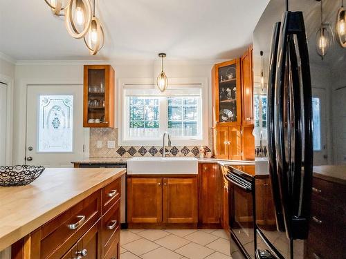 219 West Old Post Road, Smiths Cove, NS - Indoor Photo Showing Kitchen