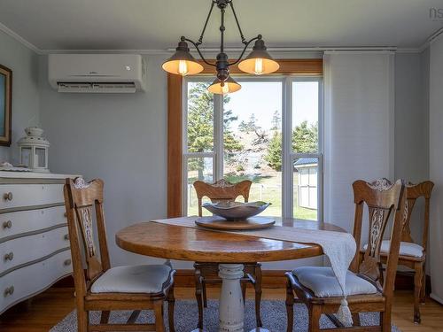 1772 304 Highway, Cape Forchu, NS - Indoor Photo Showing Dining Room