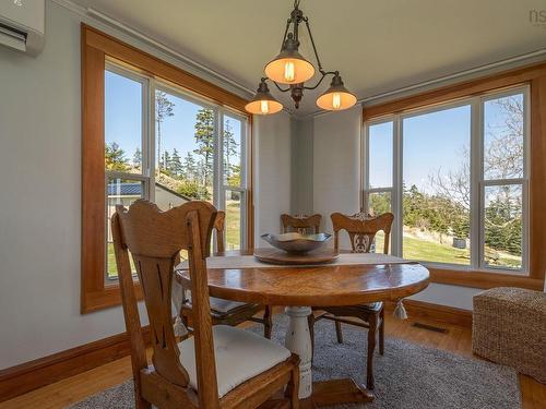 1772 304 Highway, Cape Forchu, NS - Indoor Photo Showing Dining Room