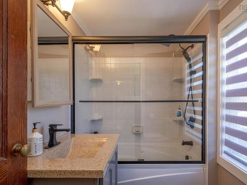 1772 304 Highway, Cape Forchu, NS - Indoor Photo Showing Bathroom