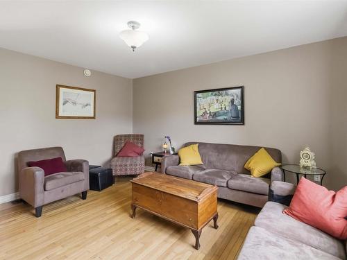 196 St. George Boulevard, Hammonds Plains, NS - Indoor Photo Showing Living Room