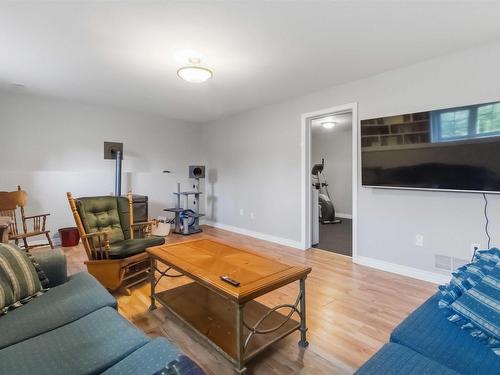 196 St. George Boulevard, Hammonds Plains, NS - Indoor Photo Showing Living Room