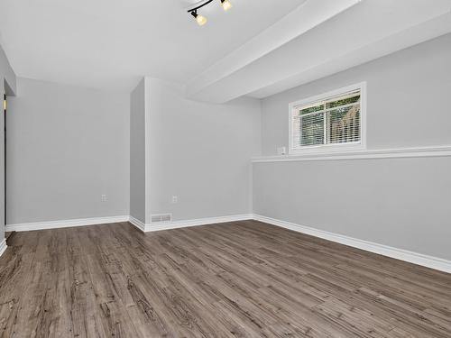 2 Randall Street, Dartmouth, NS - Indoor Photo Showing Other Room