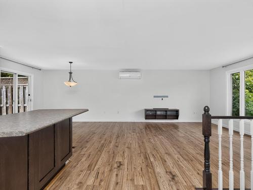 2 Randall Street, Dartmouth, NS - Indoor